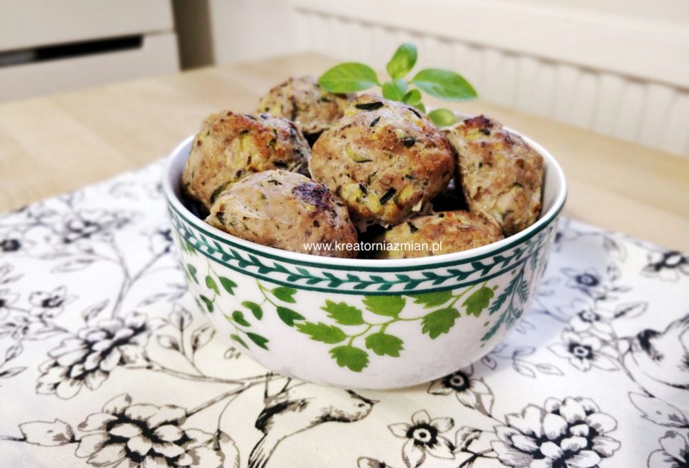 klopsy z cukinią i suszonymi pomidorami
